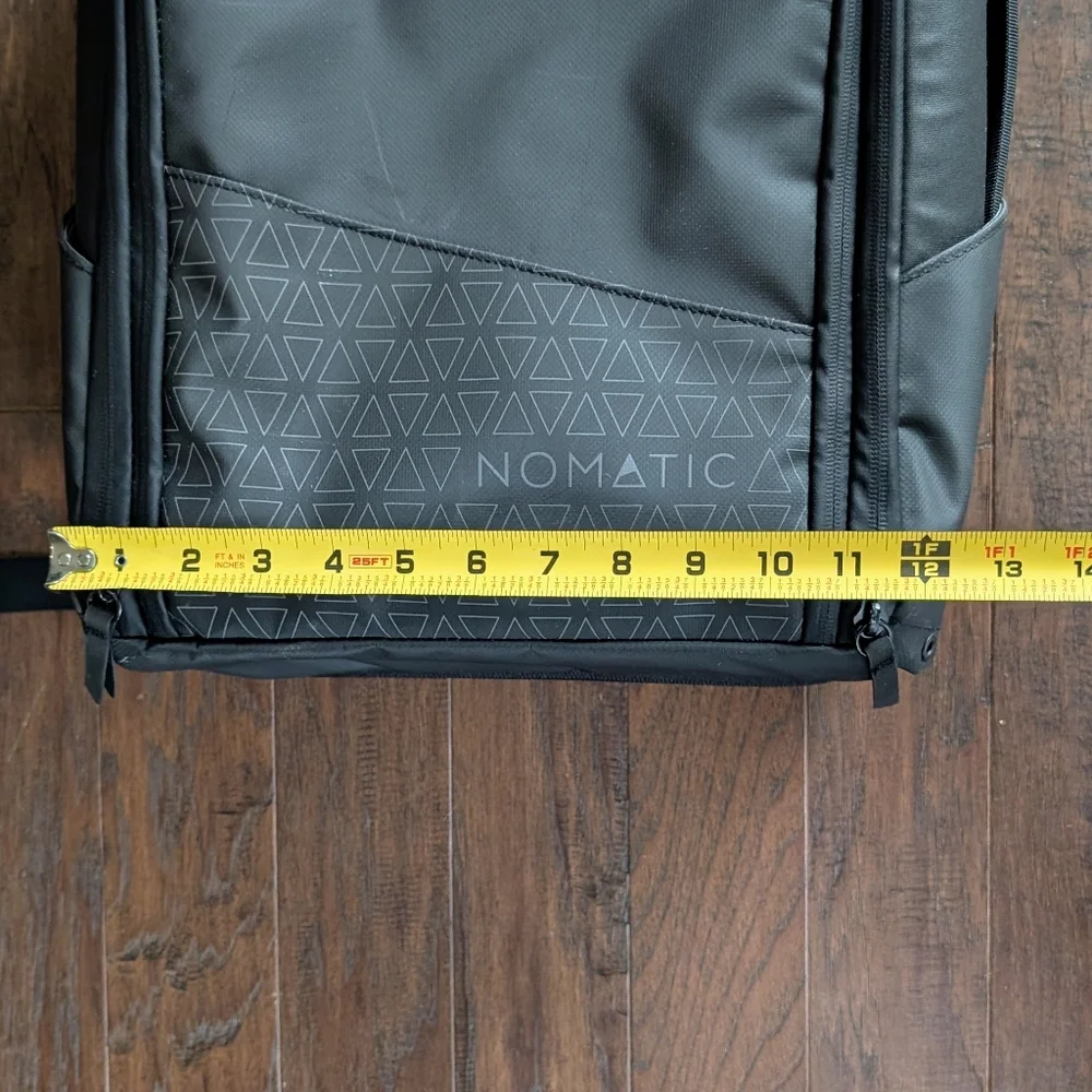 Nomatic Travel Pack 20L Expands to 30L Backpack - Picture 11 of 16